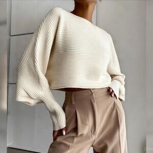 Zara Cropped Sweater Balloon Sleeves with Cuffs Cream